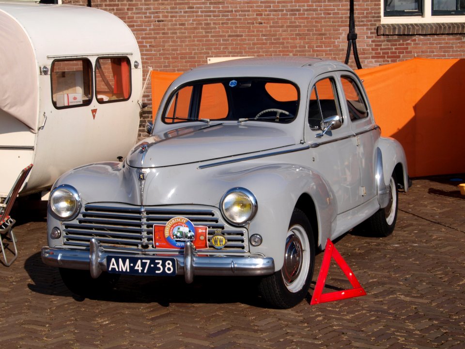 Peugeot 203 C (1957), Dutch licence registration AM-47-38 pic3