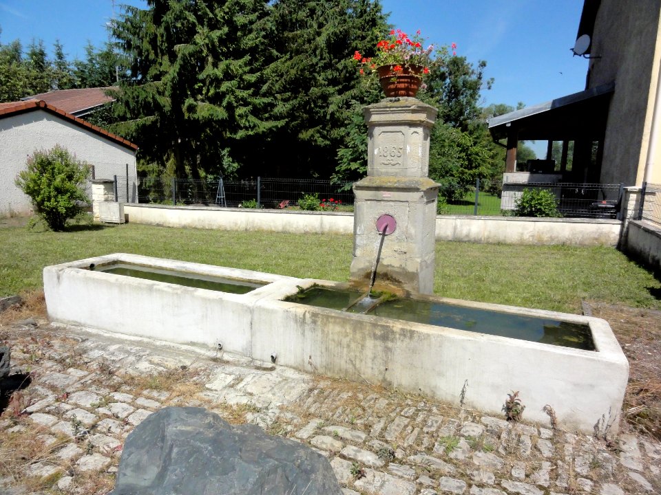 Pettonville (M-et-M) fontaine A