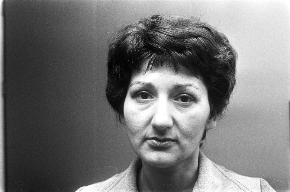 Persconferentie Sylva Zalmanson , echtgenote van Russische schrijver Edward Kuzn, Bestanddeelnr 929-5993