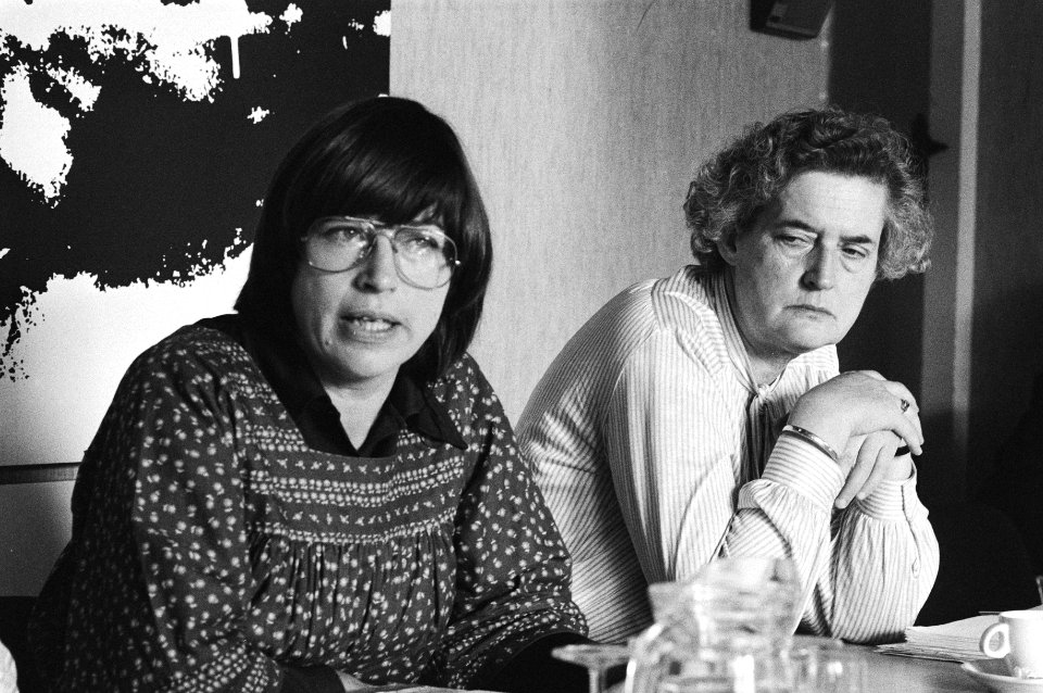 Persconferentie van de Werkgroep Westerbork voorzitter drs. L.E. de Wijn (l)…, Bestanddeelnr 930-4855