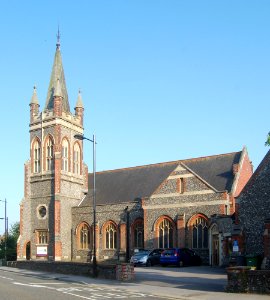 Petersfield Methodist Church, Station Road, Petersfield (July 2019) (7)
