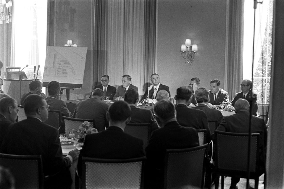 Persconferentie Verolme-NDSM in Den Haag . Overzicht persconferentie, Bestanddeelnr 921-4991