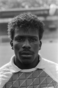 Persdag Ajax 15, 16 Stanley Menzo , 17, 18 Eric Regtop, Bestanddeelnr 934-0328
