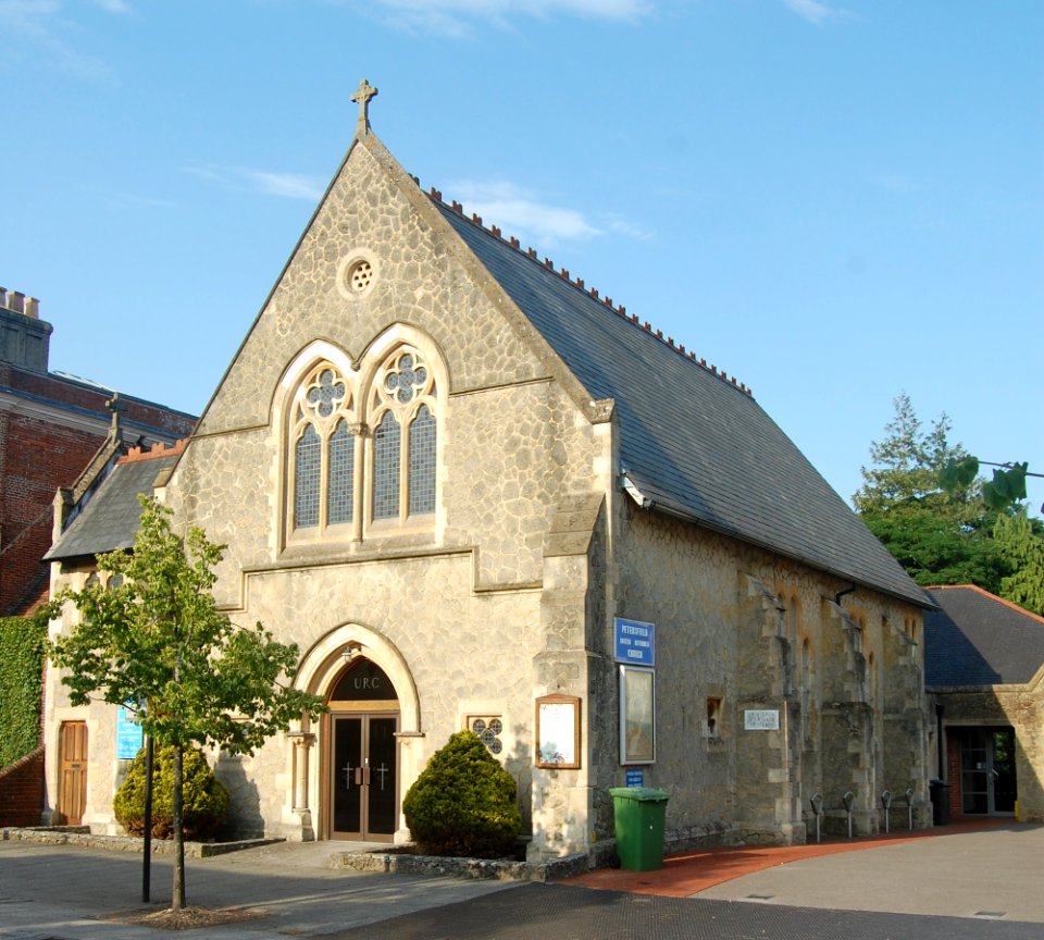 Petersfield United Reformed Church, College Street, Petersfield (July 2019) (3)