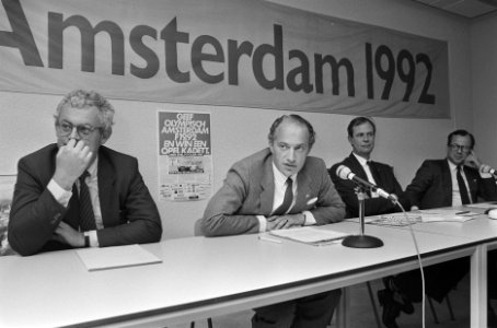 Persconferentie Stichting Olympische Spelen 1992 voorzitter Reitsma aan het woo, Bestanddeelnr 933-7417