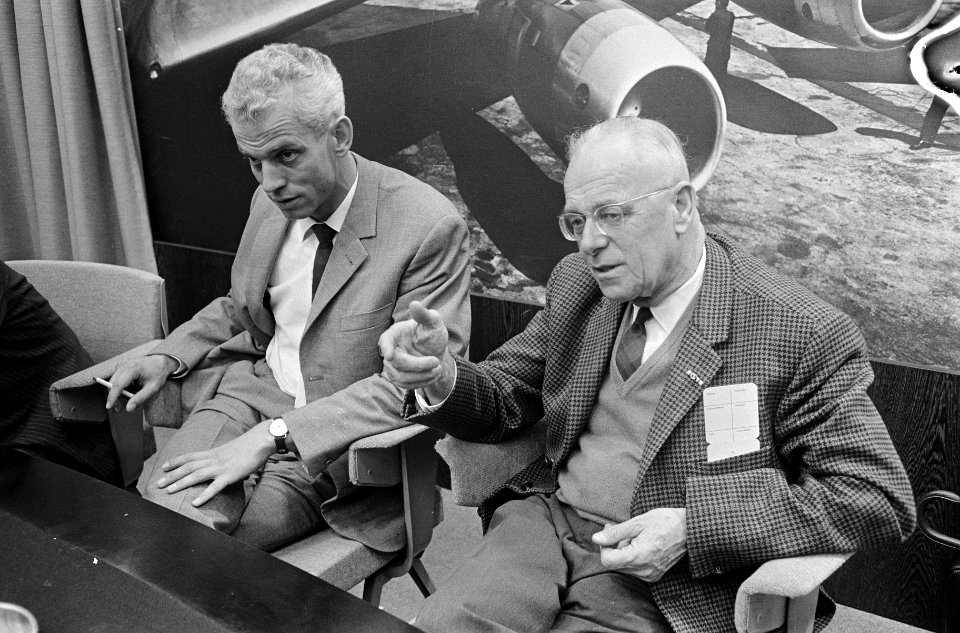 Persconferenties, professoren, Paulen, A., Bestanddeelnr 919-5737