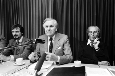 Persconferentie van de Commissie Wagner bij het tweede verslag over de voortgang, Bestanddeelnr 932-4799