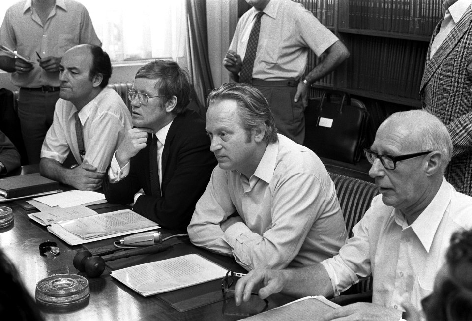 Persconferentie van de fractieleiders van de vier overgebleven regeringspartijen, Bestanddeelnr 925-7585