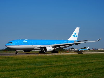 PH-AOD KLM Royal Dutch Airlines Airbus A330-203 - cn 738 taxiing 21july2013 pic-004