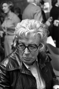 Persconferentie van AVRO in congrescentrum Utrecht nr 1 Willem Duys , nr 16 A, Bestanddeelnr 927-4322