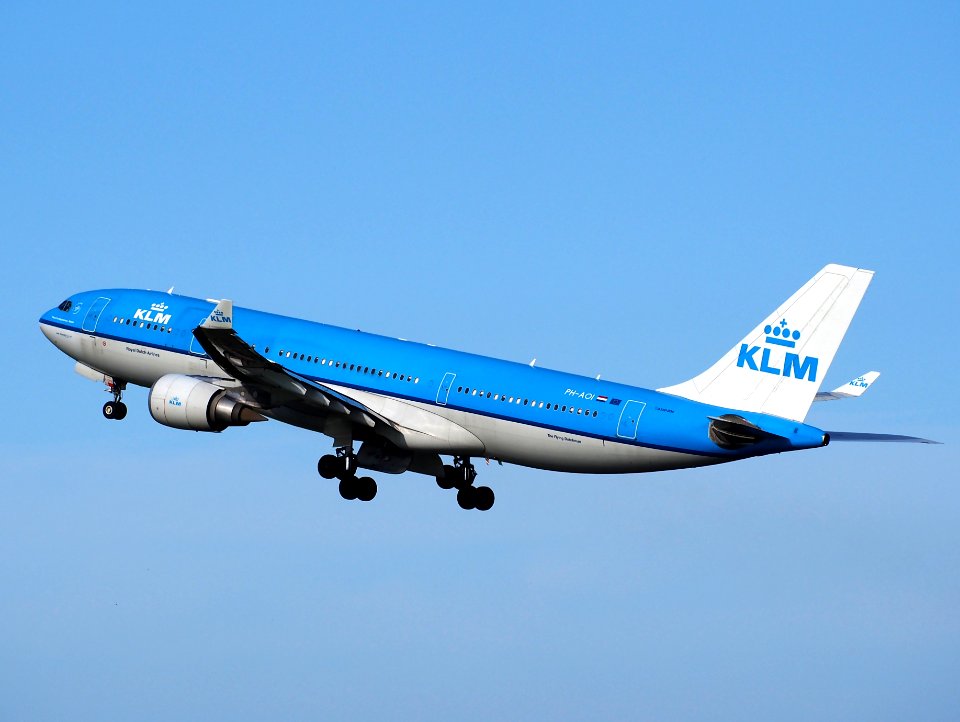 PH-AOI KLM Airbus A330-200 takeoff from Schiphol (AMS - EHAM), The Netherlands, 18may2014, pic-3