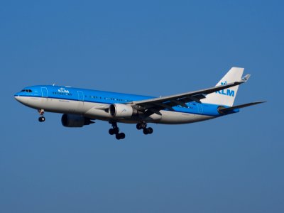 PH-AOF KLM Royal Dutch Airlines Airbus A330-203, landing at Schiphol (AMS - EHAM), Netherlands, pic3