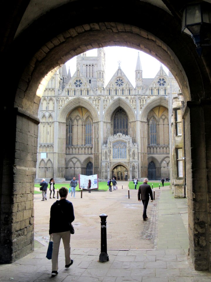 Peterborough Cathedral, west front 02