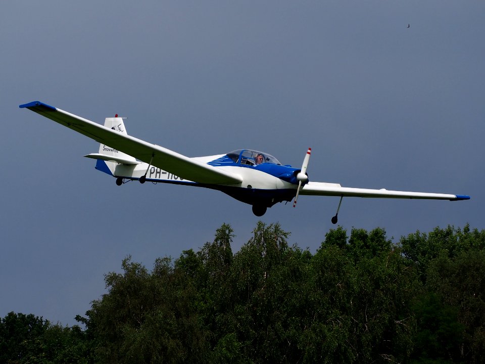 PH-1186, Scheibe SF-25C Falke CN 44181 at Hilversum Airport (ICAO EHHV), photo-10