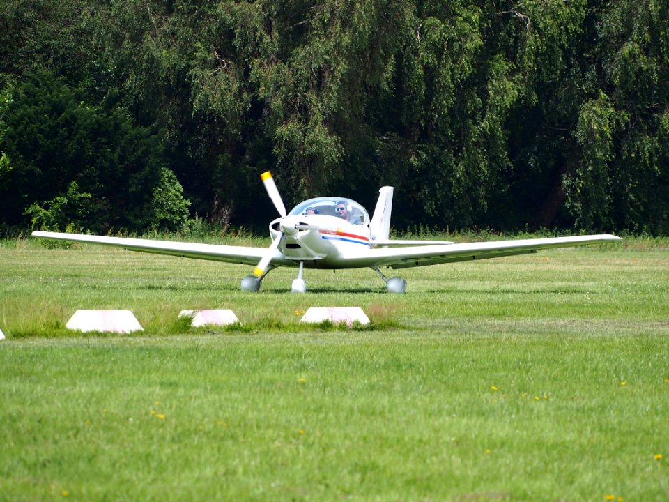PH-4B7 Aerospool Dynamic WT9 at Hilversum Airport (ICAO EHHV), photo-2