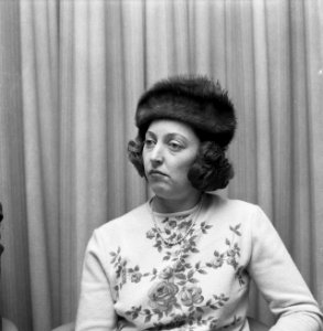 Persconferentie van de TROS (Televisie & Radio Omroep Stichting) in Nieuwspoort , Bestanddeelnr 918-5743