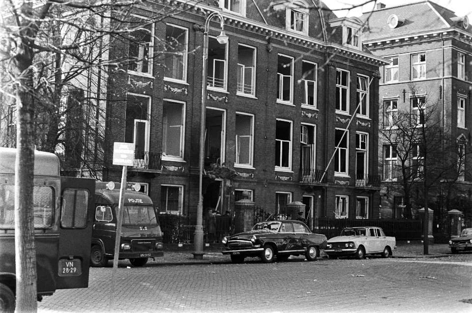 Persconferentie van de recherche in Amsterdam naar aanleiding van de moord op d…, Bestanddeelnr 924-4601