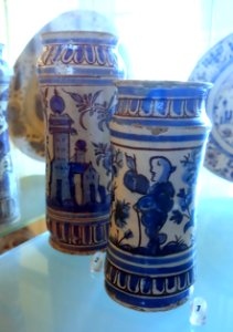 Pharmacy jars, 1650-1700, faience - Museu Nacional de Soares dos Reis - Porto, Portugal - DSC00335