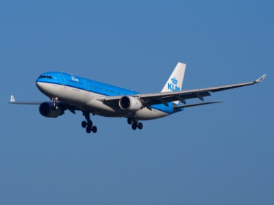 PH-AOF KLM Royal Dutch Airlines Airbus A330-203, landing at Schiphol (AMS - EHAM), Netherlands, pic1