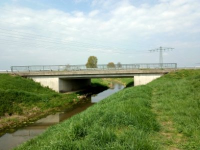 Pfinz-Korrektion, Brücke südlich von Spöck