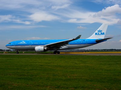 PH-AOD KLM Royal Dutch Airlines Airbus A330-203 taxiing at Schiphol (AMS - EHAM), The Netherlands, 18may2014, pic-6