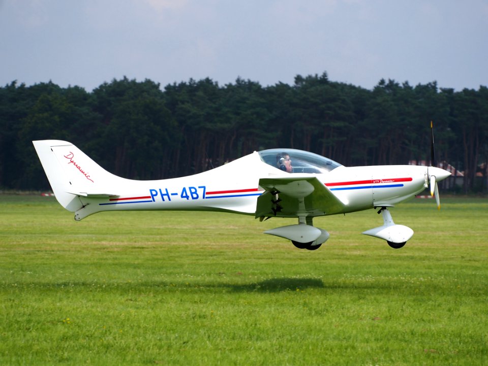 PH-4B7 Aerospool Dynamic WT9 at Hilversum Airport (ICAO EHHV), photo-6