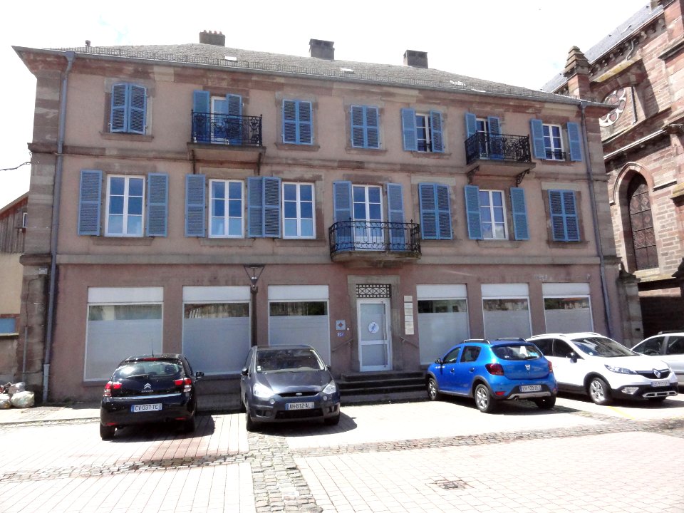 Phalsbourg (Moselle) Place d'Armes 11 MH