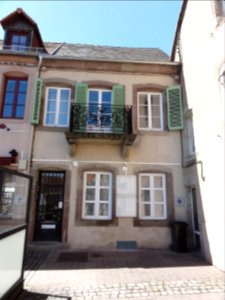 Phalsbourg (Moselle) Place d'Armes 04 MH