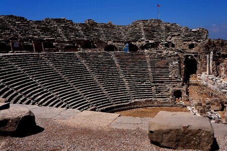 Monument theatre history