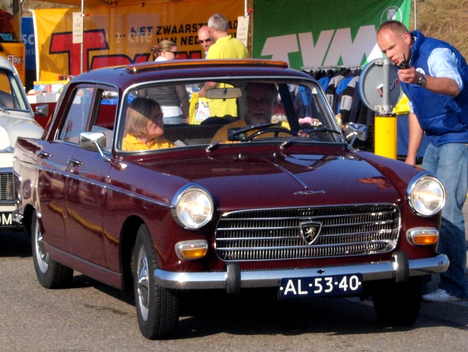 Peugeot 404 XC7 dutch licence registration AL-53-40 pic3