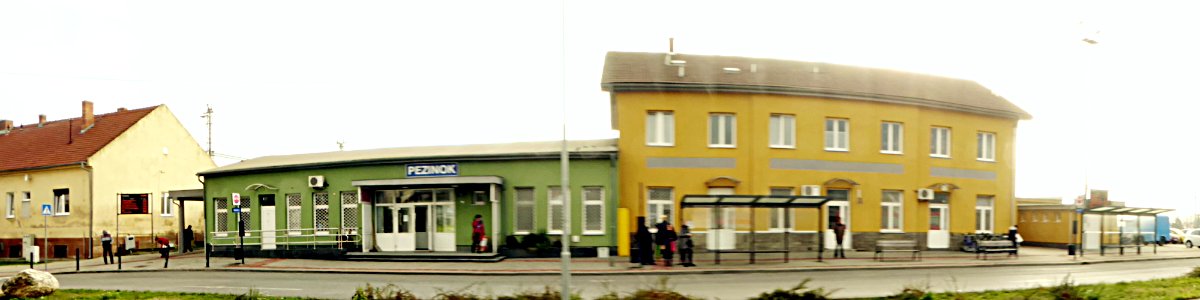 Pezinok, stacidomo de nordo, 1