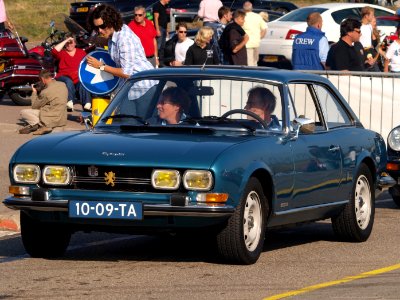 Peugeot 504 C12 dutch licence registration 10-09-TA