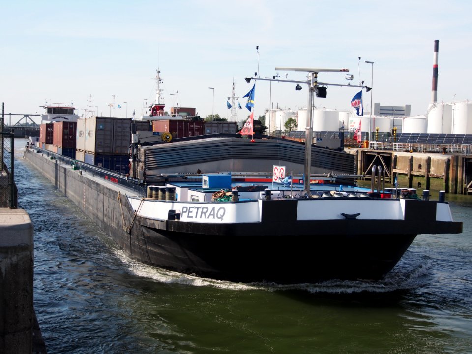Petraq - ENI 02324783, Boudewijnsluis, Port of Antwerp pic1