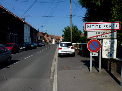 Petite-Forêt (Nord, Fr) city limit sign