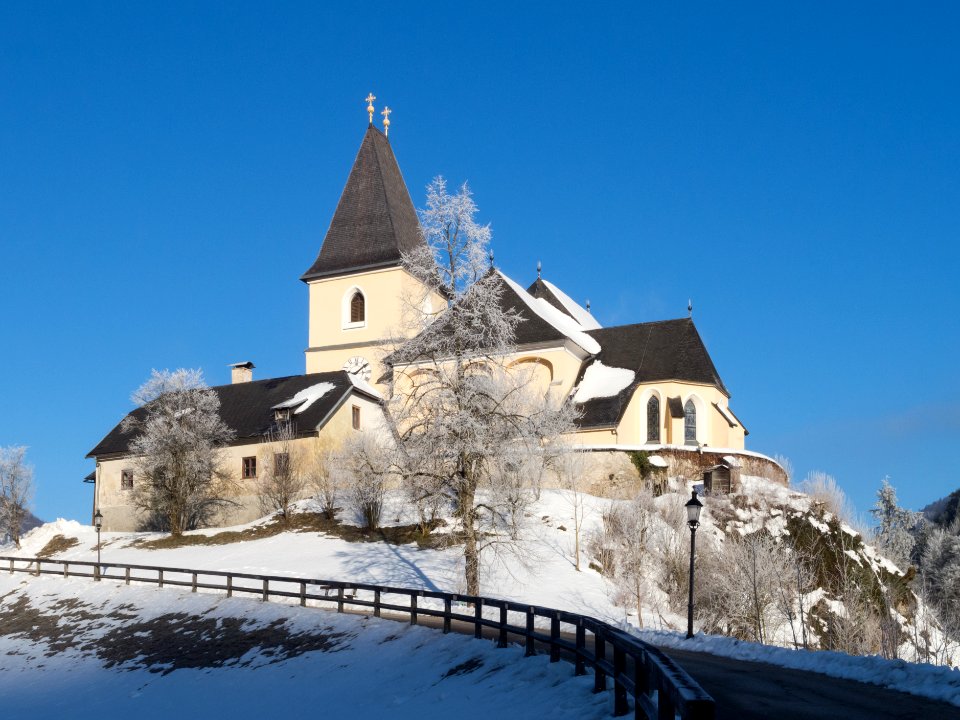 Pfarrkirche Hollenstein von S