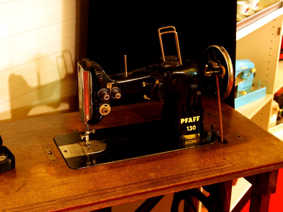 Pfaff 130 sewing machine
