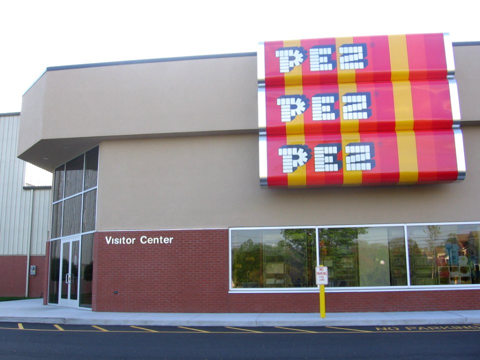 Pez Visitor's Center 208