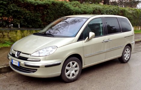 Peugeot 807 2.2 HDI