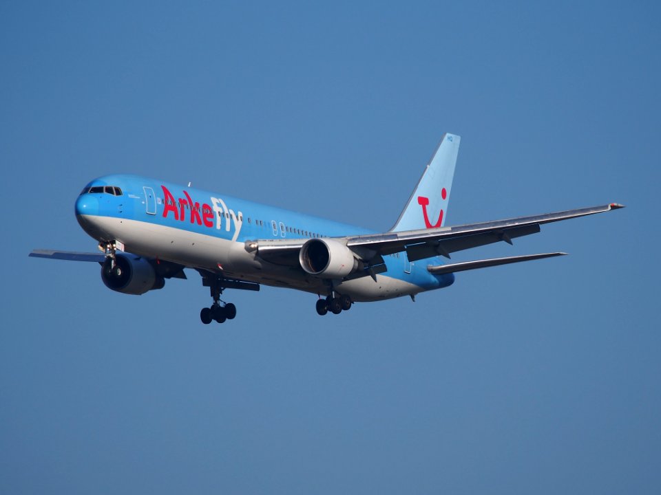 PH-AHQ ArkeFly Boeing 767-383(ER), landing at Schiphol (AMS - EHAM), Netherlands, pic1