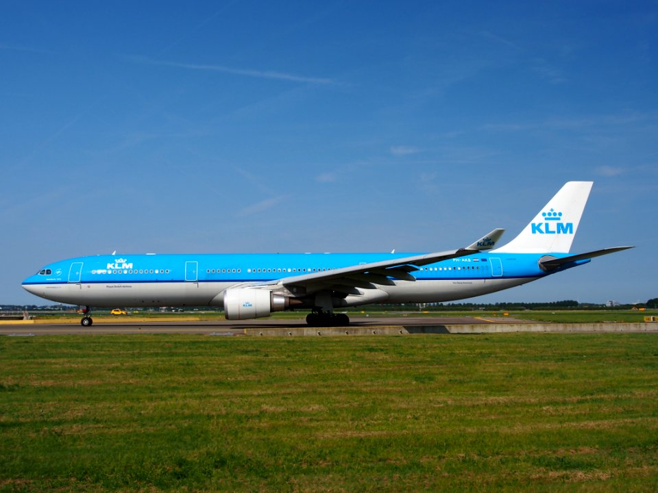 PH-AKB KLM Royal Dutch Airlines Airbus A330-303 - cn 1294 pic4