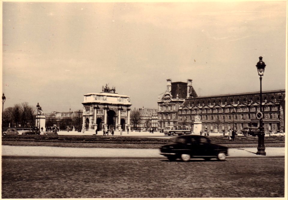 Petite Arch, Parijs April 1959 foto 1