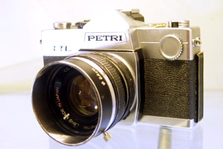 Petri TTL single lens reflex camera photo