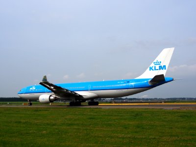 PH-AKE KLM Royal Dutch Airlines Airbus A330-303 - cn 1381, 14july2013 pic6