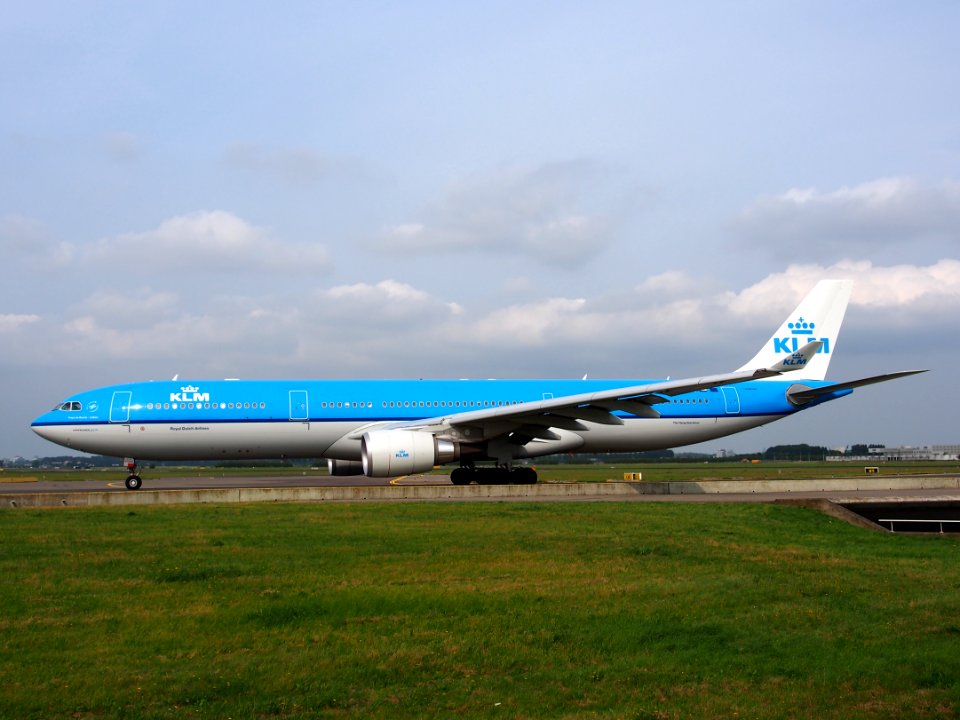 PH-AKE KLM Royal Dutch Airlines Airbus A330-303 - cn 1381, 14july2013 pic4
