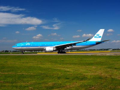 PH-AKD KLM Royal Dutch Airlines Airbus A330-303 taxiing at Schiphol (AMS - EHAM), The Netherlands, 18may2014, pic-3