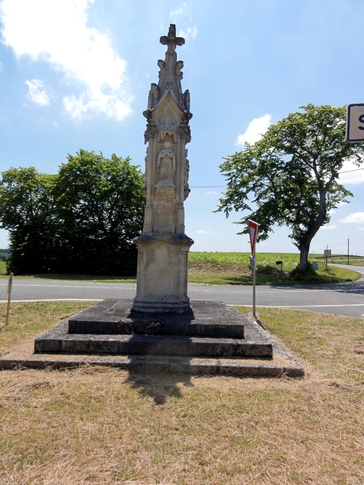 Petit-Niort (Mirambeau, Charente-Maritime) Croix des Graves, face nord