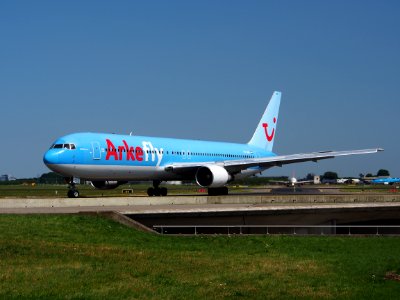 PH-AHQ ArkeFly Boeing 767-383(ER) - cn 24477 taxiing 21July2013 pic-003