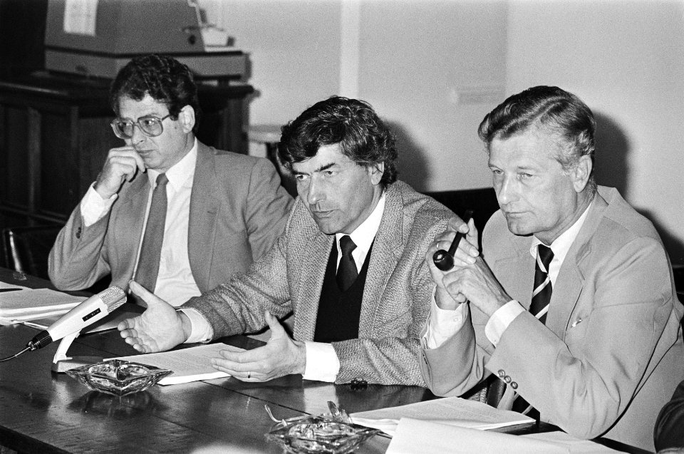 Persconferentie door de informateurs Van Thijn , Lubbers De Koning (v.l.n.r.) ov, Bestanddeelnr 931-5959
