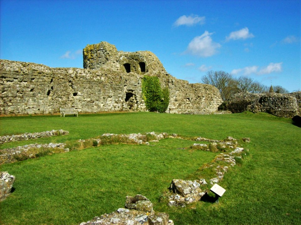 Pevesey Castle, chapel foundations