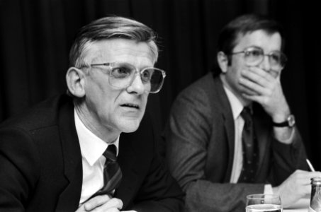 Persconferentie door de Nationale Ombudsman, prof. dr. J.F. Rang, in Nieuwspoort, Bestanddeelnr 932-0918